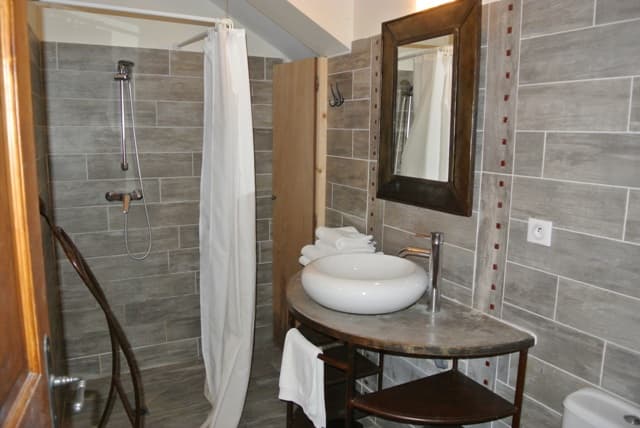 La Tour - Salle de bain 1